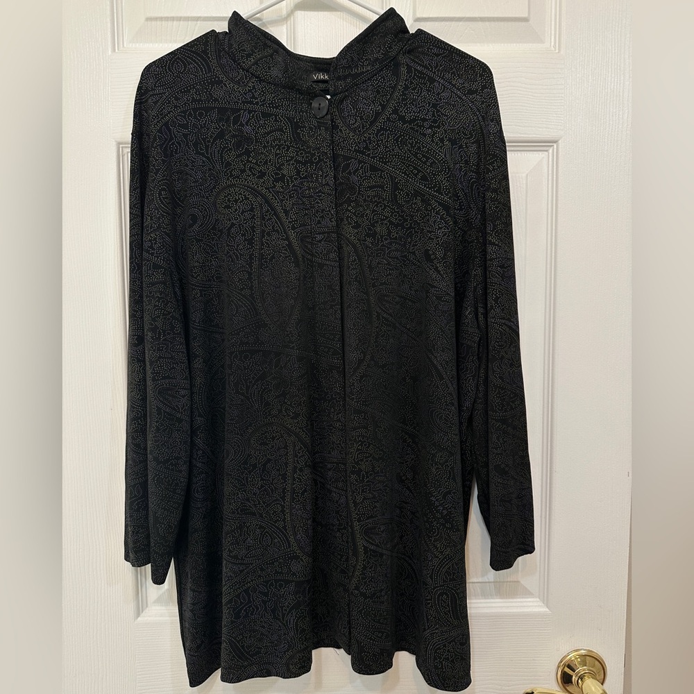 Vikki Vi Black Paisley Women's Top